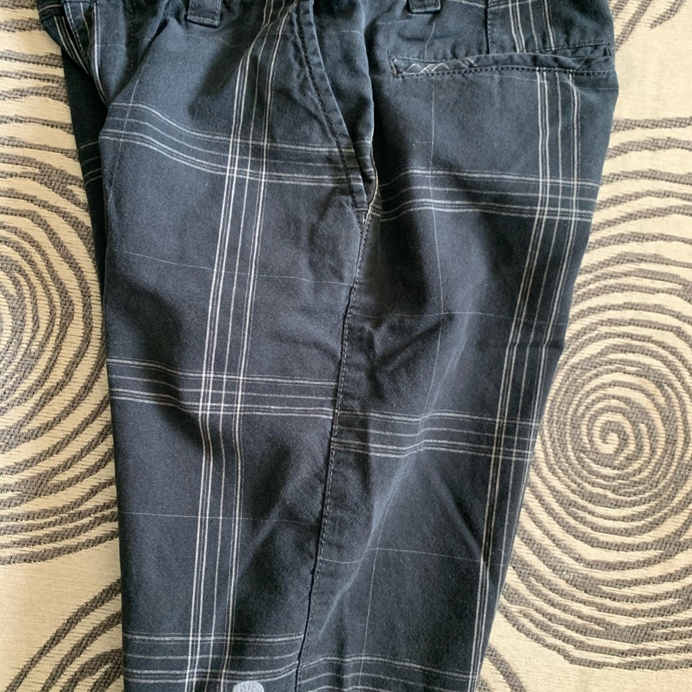 Shorts - Picture 4 of 7